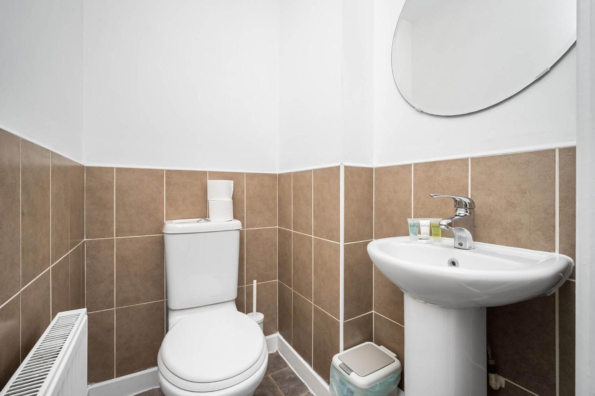 2 Bedroom House - Garden & Parking 2Gm - Wifi Birmingham Buitenkant foto